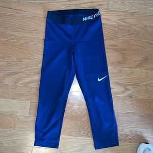 EUC Nike Pro Leggings